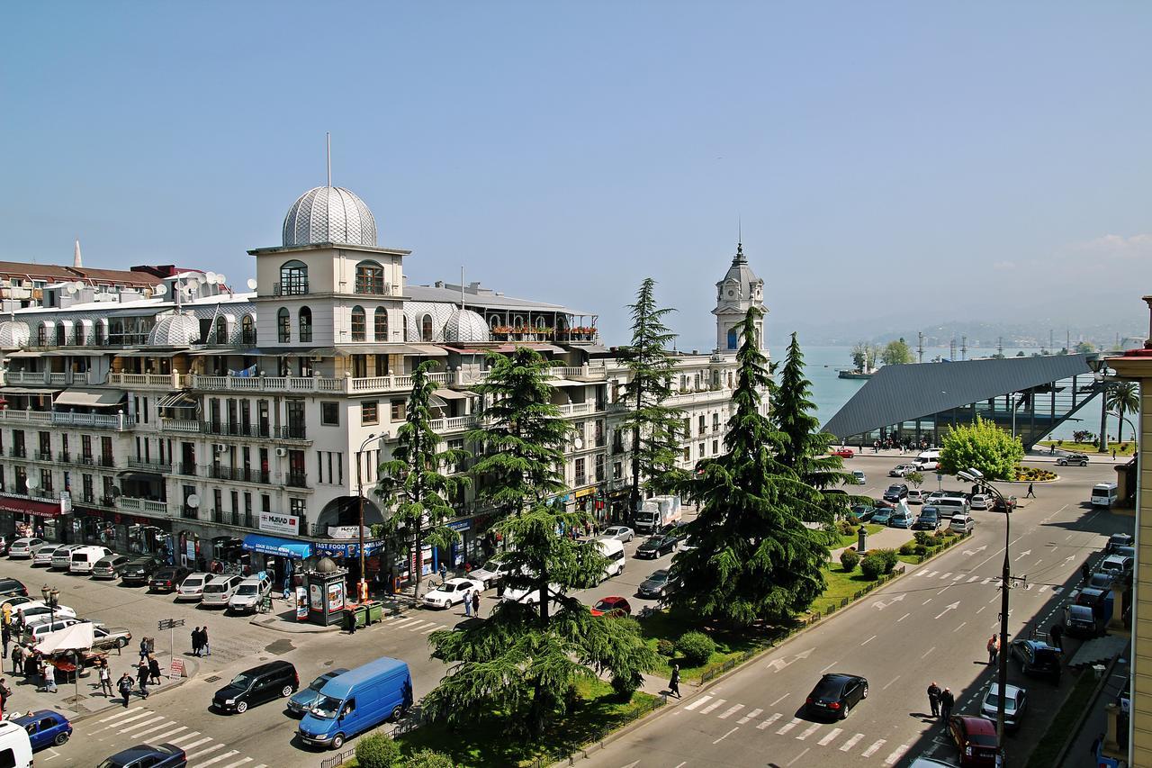 Mardi Plaza Hotel Batumi Exterior foto