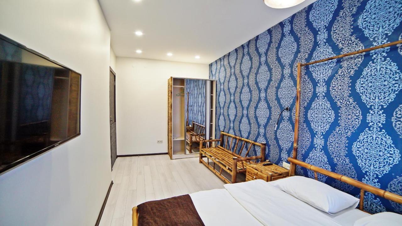 Mardi Plaza Hotel Batumi Exterior foto