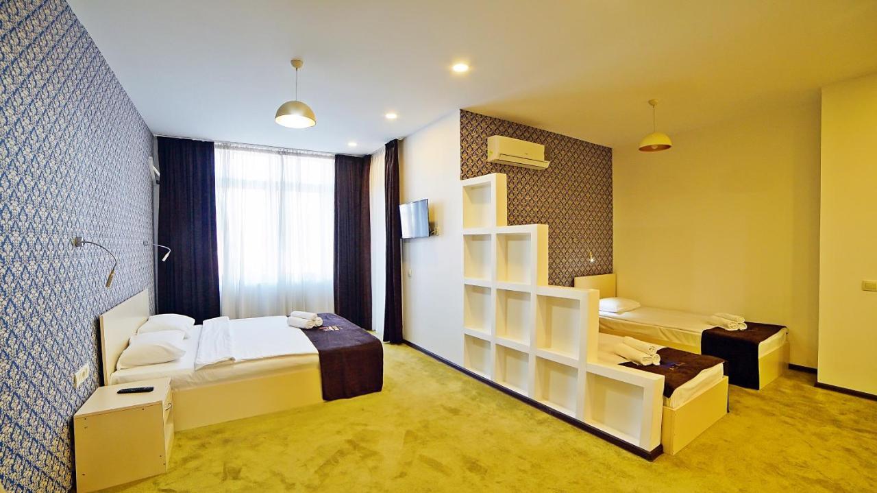 Mardi Plaza Hotel Batumi Exterior foto