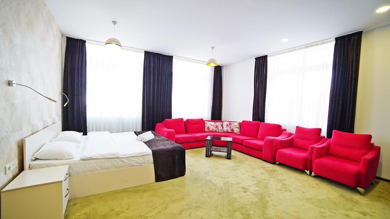 Mardi Plaza Hotel Batumi Exterior foto