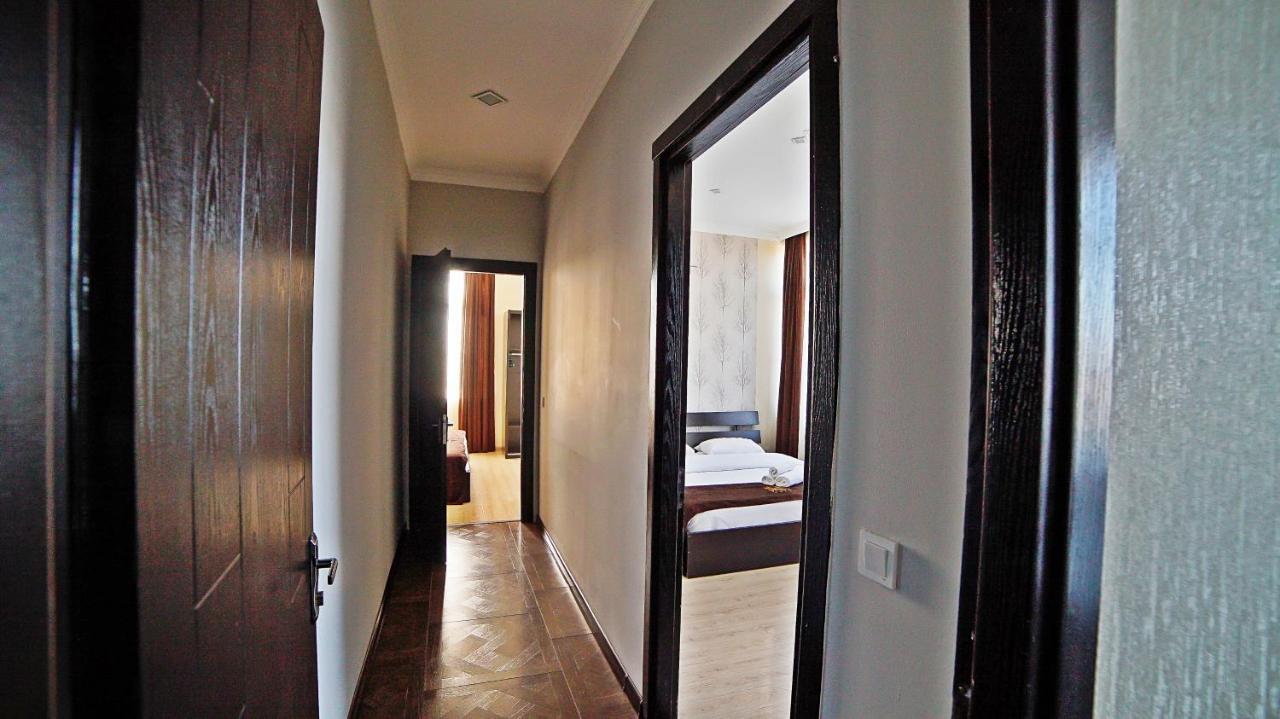 Mardi Plaza Hotel Batumi Exterior foto