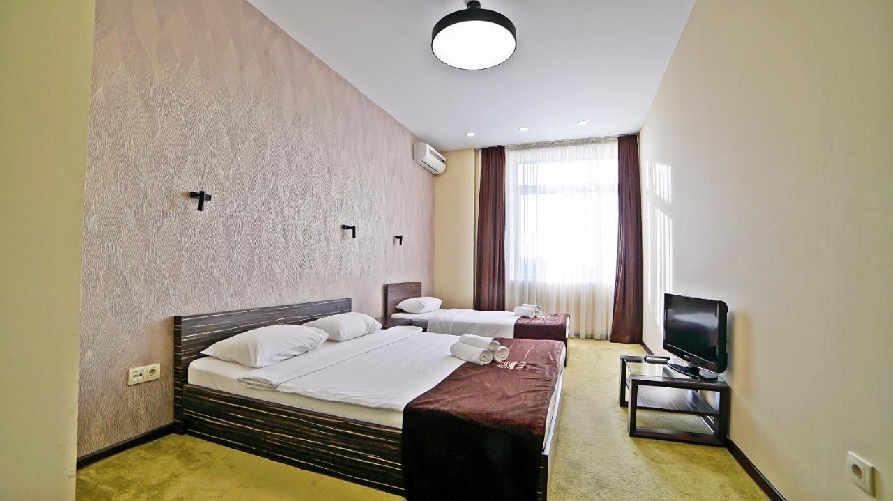 Mardi Plaza Hotel Batumi Exterior foto